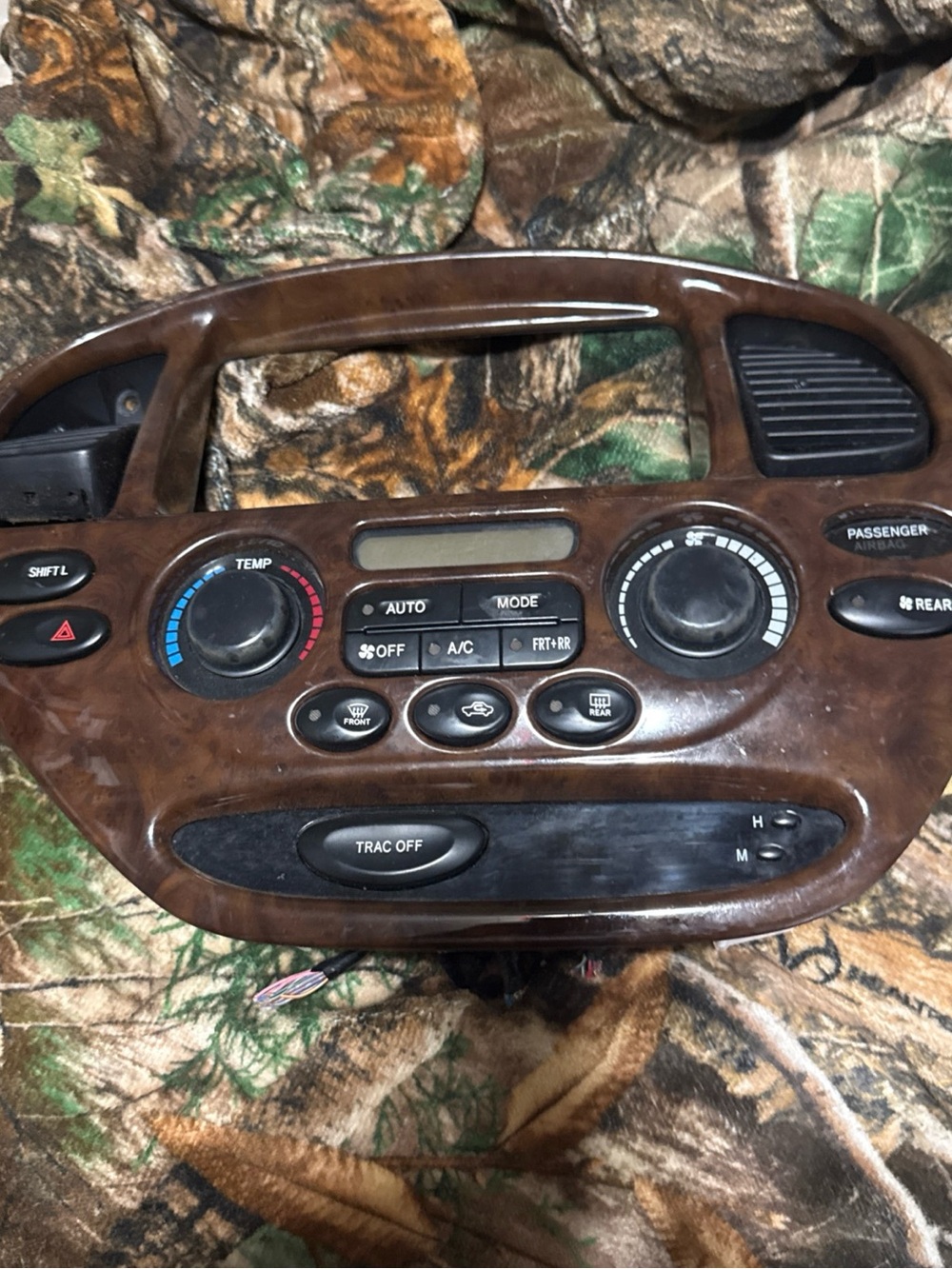 2002 Toyota Sequoia Woodgrain Car Climate Control Panel - Brown tested works